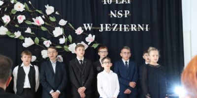 Obchody 10-lecia istnienia Niepublicznej Szkoły Podstawowej w Jezierni